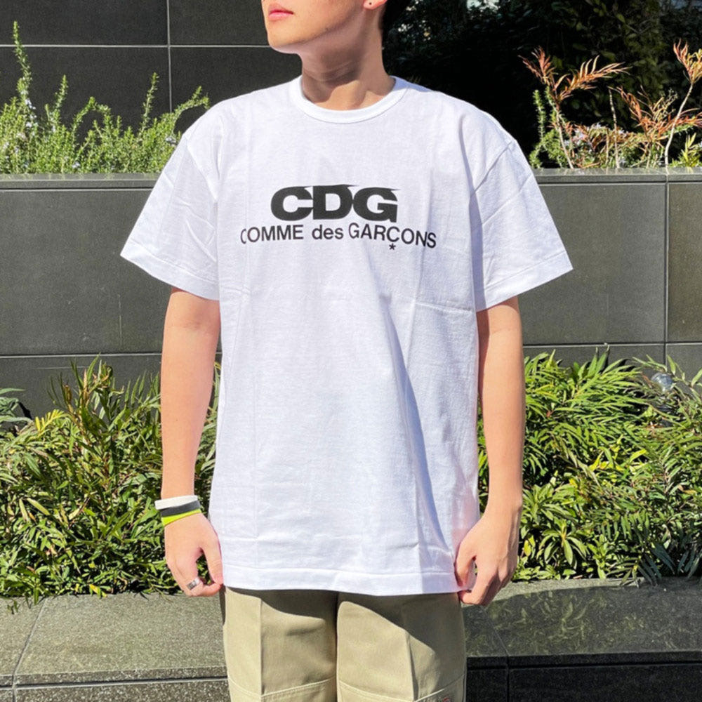 꼼데가르송 CDG 로고 반팔 티셔츠 블랙 화이트 SZ-T005