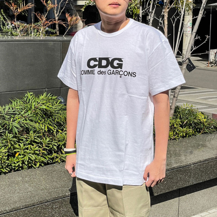 꼼데가르송 CDG 로고 반팔 티셔츠 블랙 화이트 SZ-T005