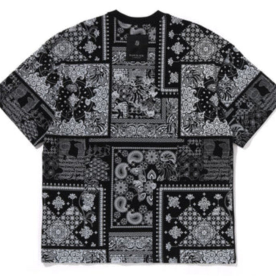 베이프 블랙 페이즐리 티셔츠 2컬러 1L30109321