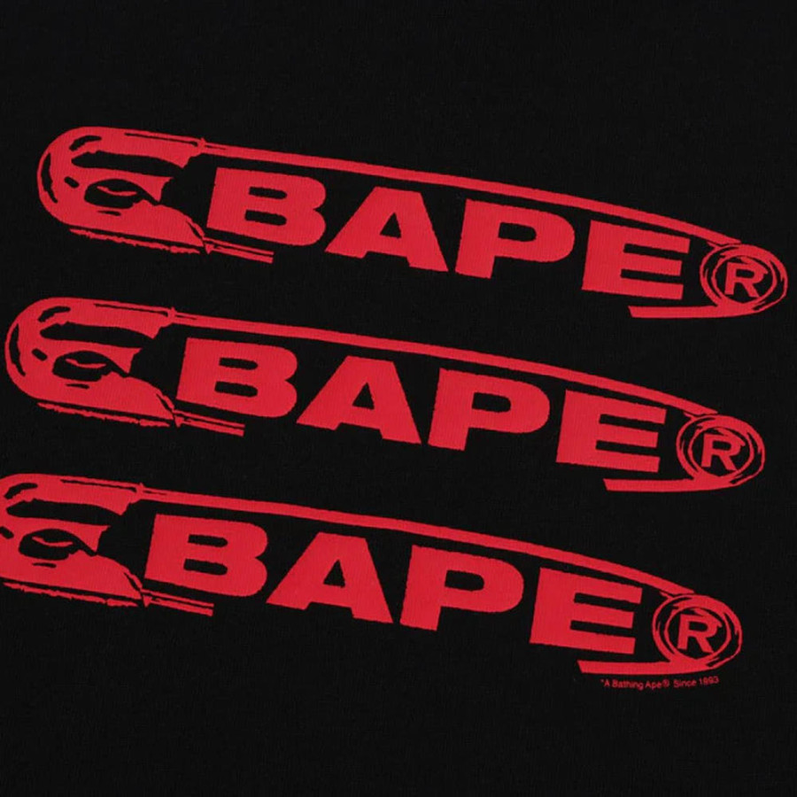 베이프 핀 로고 릴렉스핏 반팔 티셔츠 2컬러 1L30110313