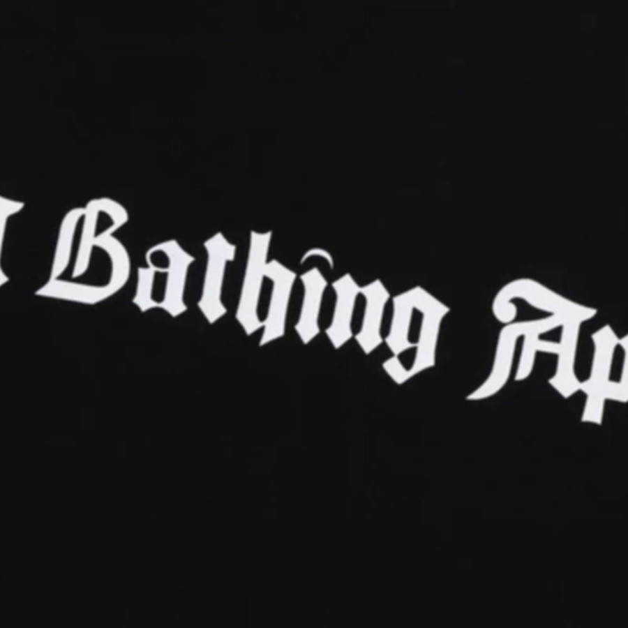 베이프 어 베이씽 에이프 로고 릴렉스핏 티셔츠 2컬러 1L80110325