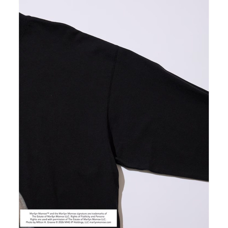 프릭스스토어 별주 마릴린 먼로 L/S 컷소 Red Sitting 긴팔 티셔츠 2컬러 1021248901233