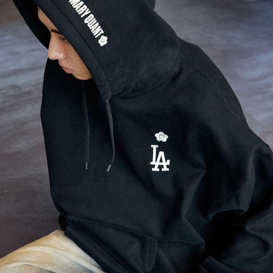 퍼블럭스 MARY QUANT 자수 스웨트 후디 3컬러 3110375300002