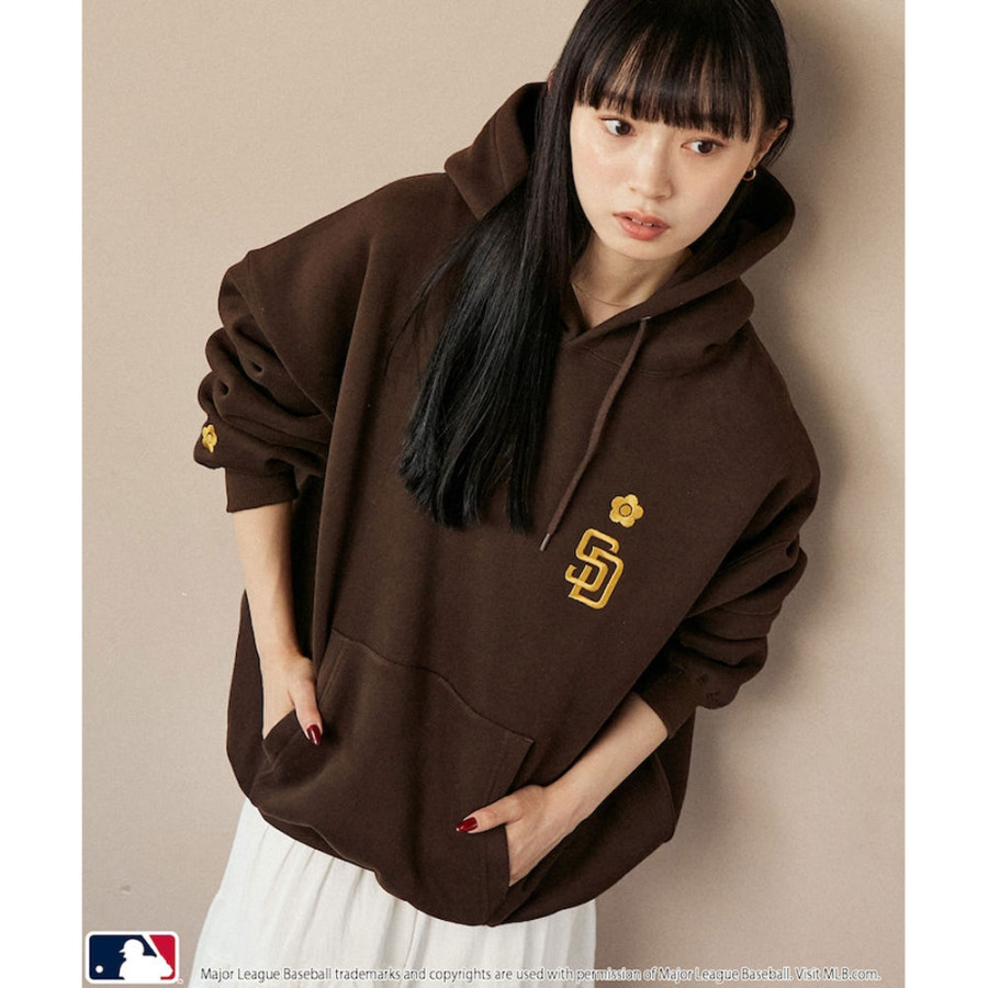 퍼블럭스 MARY QUANT 자수 스웨트 후디 3컬러 3110375300002