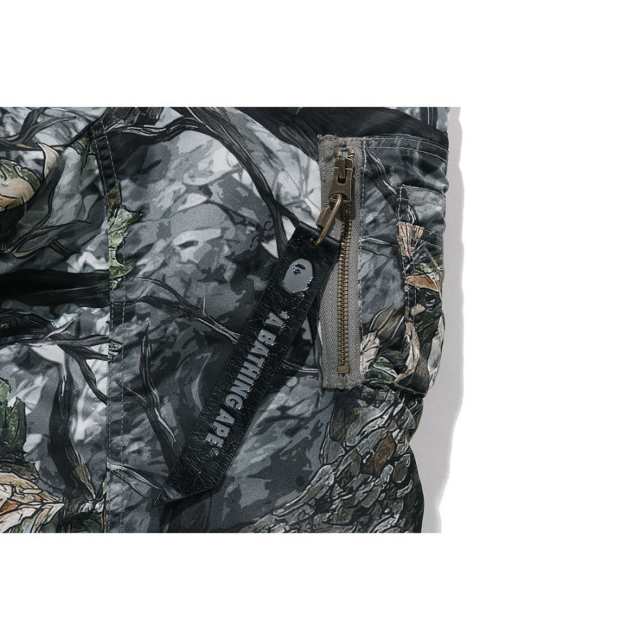 베이프 트리 엣지 카모 봄버 자켓 2컬러 1L80141301