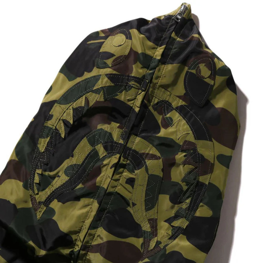베이프 1ST 카모 자카드 샤크 풀 집 자켓 그린 1L30140326