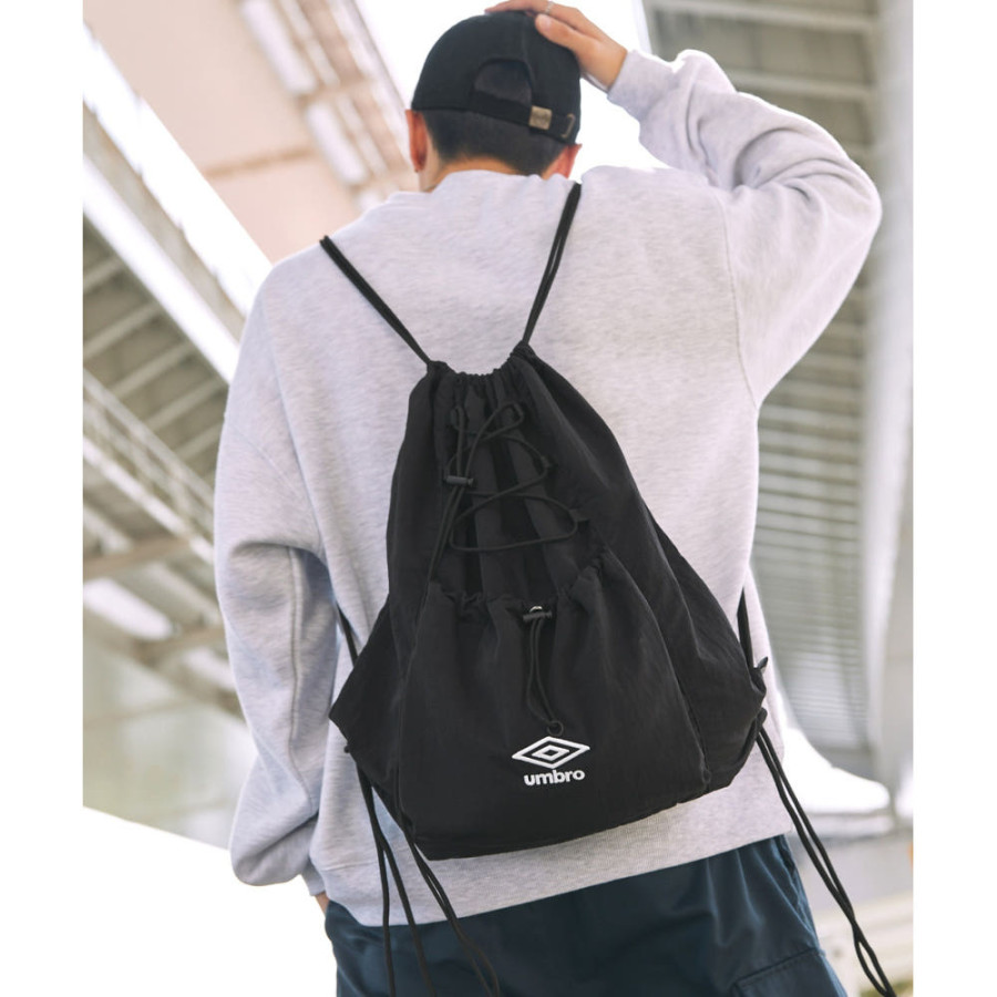 엄브로 별주 로고 자수 나일론 드로우코드 냅색 짐색 2컬러 bg402