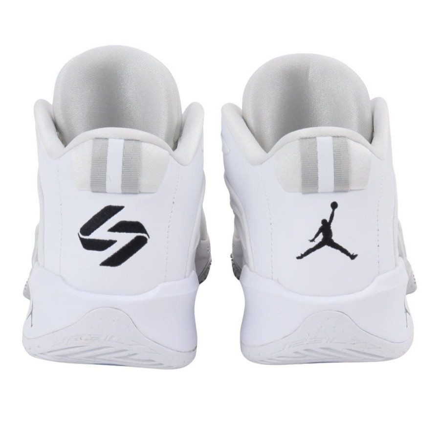 나이키 루카 3 PF 농구화 FQ7455-106